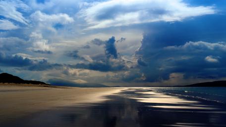 Dramatic Coastal Skies in 4K wallpaper