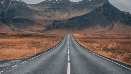 Road to Majestic Mountains in 4K Clarity wallpaper