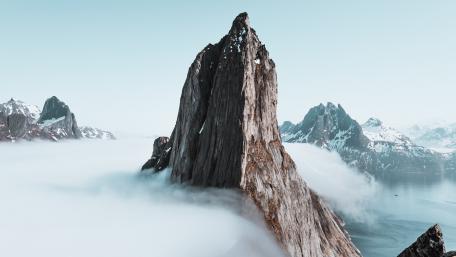 Mount Segla wallpaper