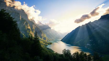 Klöntalersee wallpaper