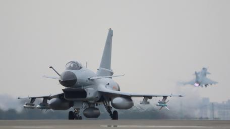 PLA J-10 wallpaper