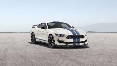 Sleek and Powerful Shelby Mustang Dreamcar Wallpaper wallpaper