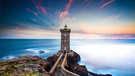 Kermorvan lighthouse wallpaper