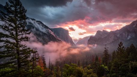 Yosemite Valley wallpaper