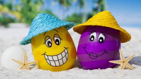 Easter eggs on the beach wallpaper