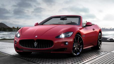 Sleek Maserati GranTurismo Under Scenic Skies wallpaper