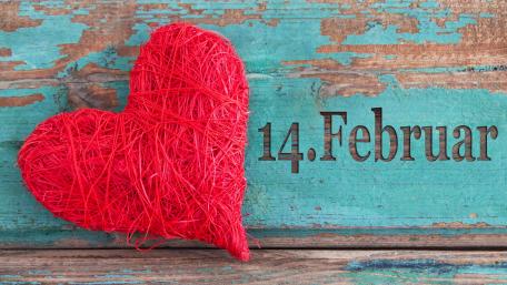 Heartfelt Valentine’s Day Love Wallpaper wallpaper