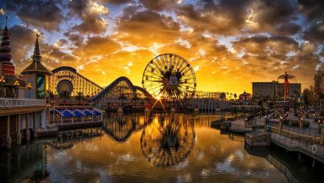 Pixar Pier, Disney California Adventure Park wallpaper
