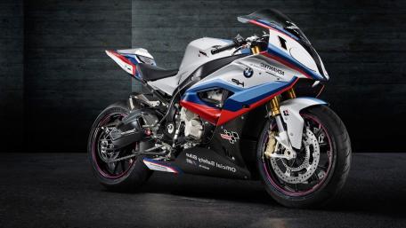 Powerful BMW S 1000 RR Motorcycle Wallpaper wallpaper