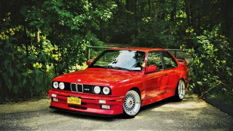 BMW E30 wallpaper