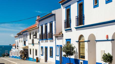 Porto Côvo Village wallpaper