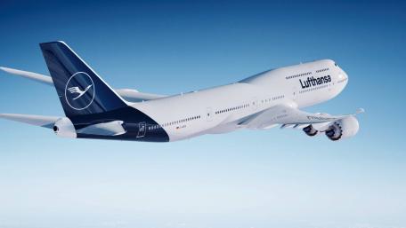 Lufthansa Aircraft in Flight Scene wallpaper