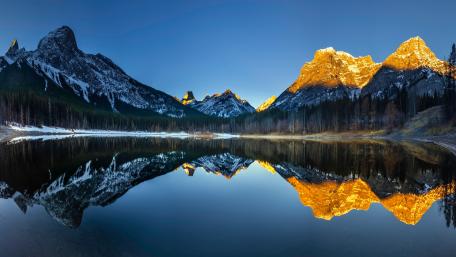 Wedge Pond wallpaper