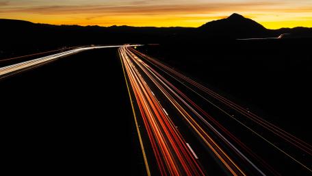Serene Twilight Highway Scene wallpaper