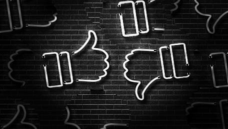Thumbs up and down wallpaper