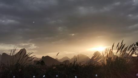 Morning in Guilin wallpaper