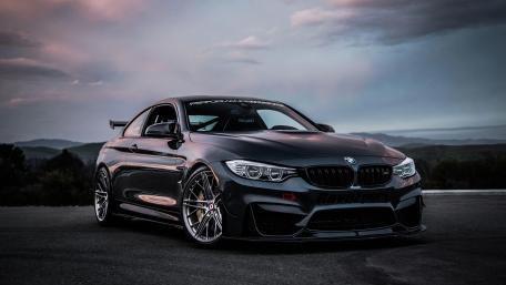 BMW M4 wallpaper