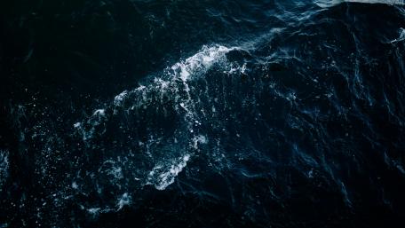 Waves at night wallpaper