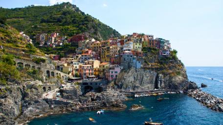 Manarola (Cinque Terre, Italy) wallpaper