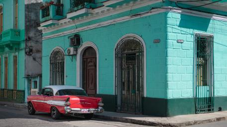 Classic Red Vintage Car in Colorful Cuba wallpaper