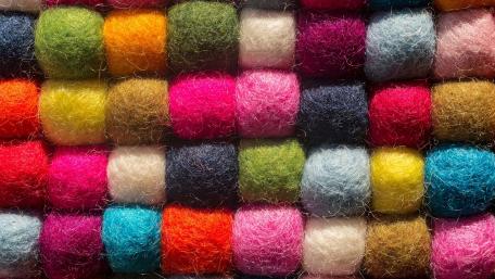 Vibrant Wool Textures in Harmony wallpaper