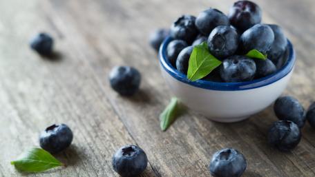 Blueberries Fresh and Vibrant Fruit Wallpaper wallpaper