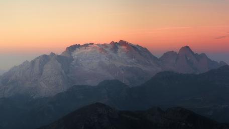 Marmolada wallpaper