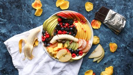 Vibrant and Delicious Fruit Platter Wallpaper wallpaper