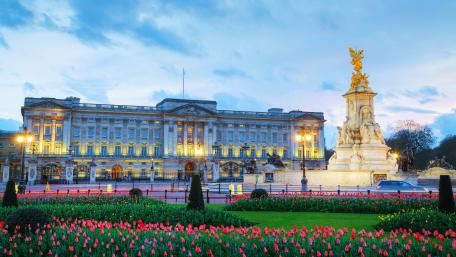 Buckingham Palace wallpaper