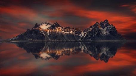 Vestrahorn Mountains wallpaper