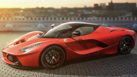 Striking LaFerrari Wallpaper for Car Enthusiasts wallpaper