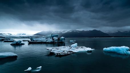 Moody Winter Lake Landscape wallpaper