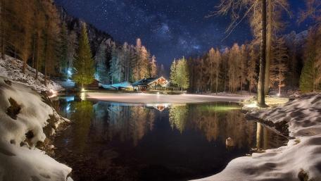 Serene Winter Night Under Starry Sky wallpaper