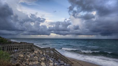 Serene Coastal Views with Dramatic Skies wallpaper