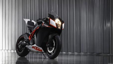 Sleek Design of the KTM RC8 Motorcycle wallpaper