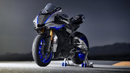Yamaha YZF-R1M Stunning Motorcycle Wallpaper wallpaper
