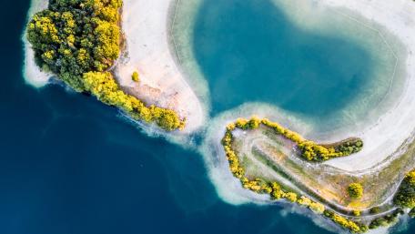 Galderse Meren heart shaped lake wallpaper