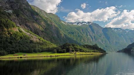 Nærøyfjord wallpaper