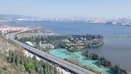 Dianchi Lake Xishan Park, Kunming, Yunnan, China wallpaper