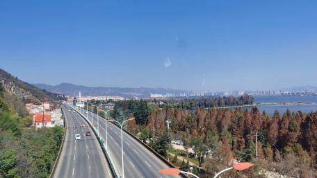 Dianchi Lake Xishan Park, Kunming, Yunnan, China wallpaper