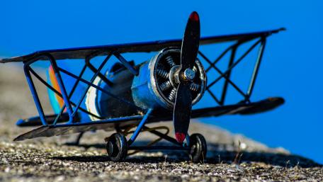 Mini-Plane wallpaper