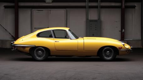 Jaguar E-Type wallpaper