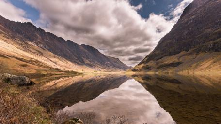 Serene Canyon Reflection Over Tranquil Lake wallpaper