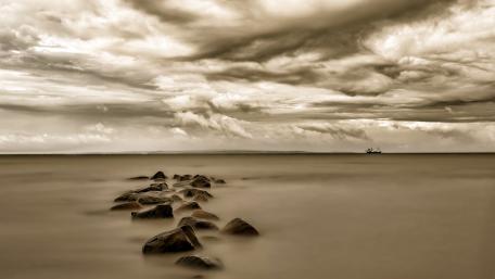 Tranquil Breakwater in Monochrome Atmosphere wallpaper