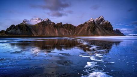 Vestrahorn Mountains wallpaper
