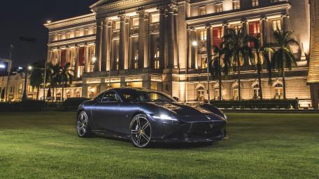 Elegant Ferrari Roma at Night in Stunning 4K Wallpaper wallpaper
