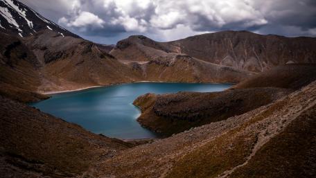 Majestic Mountain Lake View wallpaper