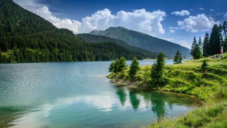 Serene Mountain Lake Reflection Scene wallpaper