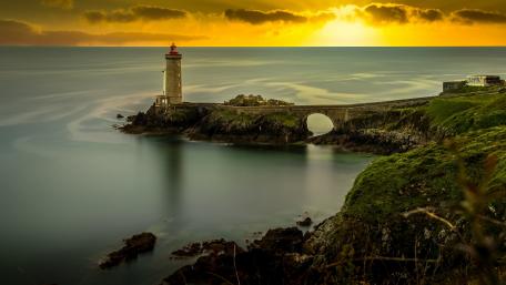 Petit Minou Lighthouse (Phare du Petit Minou) wallpaper