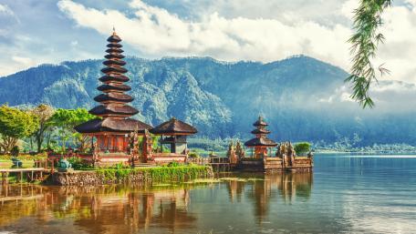Ulun Danu Beratan Temple wallpaper